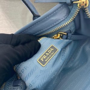 Prada Bag 23.5/12 cm